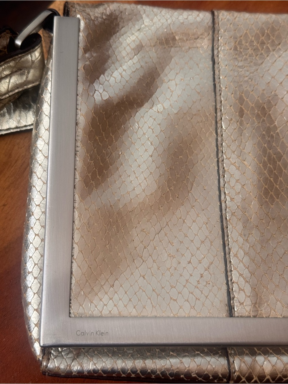 Metallic Silver Snakeskin Asymmetrical Frame Clutch Vintage • Calvin Klein OS EU